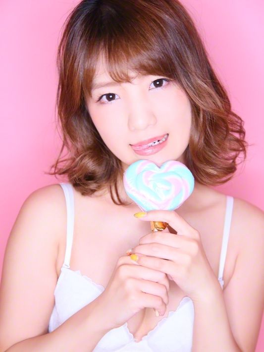 シズキ6(ギラギラガールズ さくら通り店:新宿/歌舞伎町/ガールズバー)