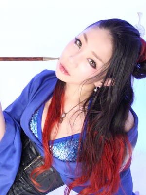 ナオミ10(ギラギラガールズ さくら通り店:新宿/歌舞伎町/ガールズバー)