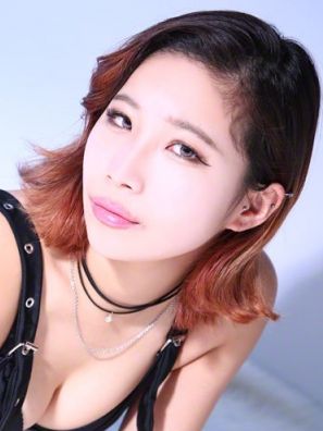 ミヤビ3(ギラギラガールズ さくら通り店:新宿/歌舞伎町/ガールズバー)