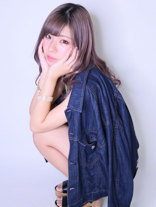 ミキ1(ギラギラガールズ さくら通り店:新宿/歌舞伎町/ガールズバー)