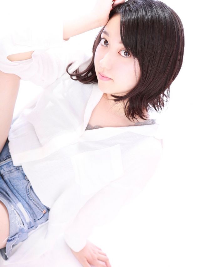 みい2(美人茶々:高田馬場/ガールズバー)