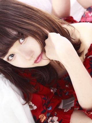 つき2(美人茶々:高田馬場/ガールズバー)