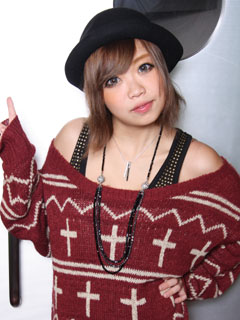 みおり
                 4(RAVE(レイブ):上野/ガールズバー)