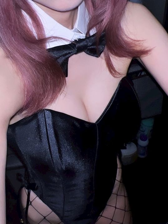 みう2(LoungeBAR Canan(カナン) 神田店:神田/バニーガールズバー)