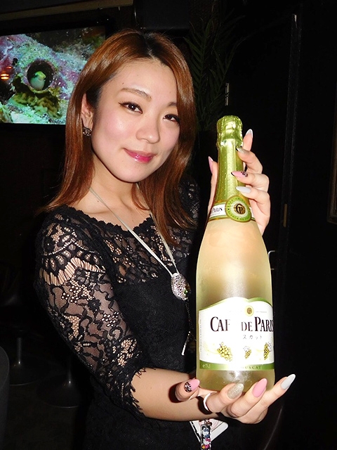 くるみ1(M's（エムズ）:六本木/ガールズバー)