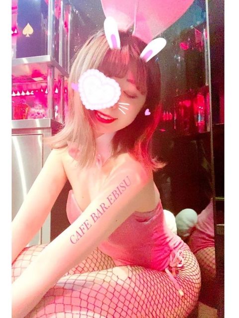 もも3(EBISU（エビス）:池袋西口/バニーガール・カフェバー)