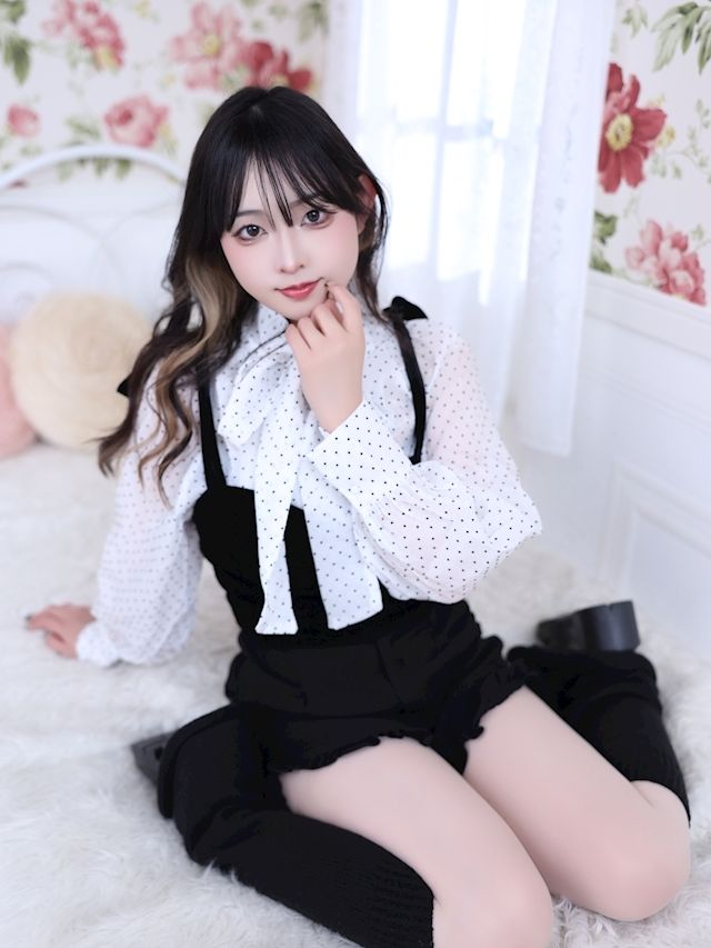 あや [23]2(758 Production:金山/ガールズバー)