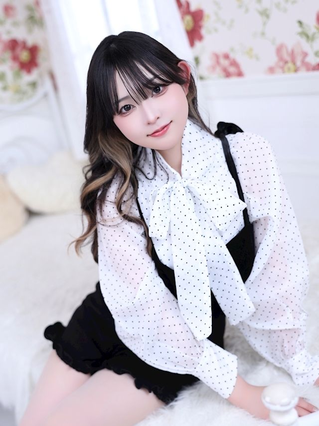 あや [23]3(758 Production:金山/ガールズバー)